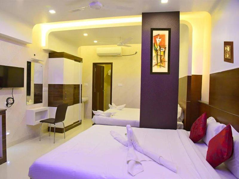 Hotel Sumith Palace Pondicherry Exterior photo