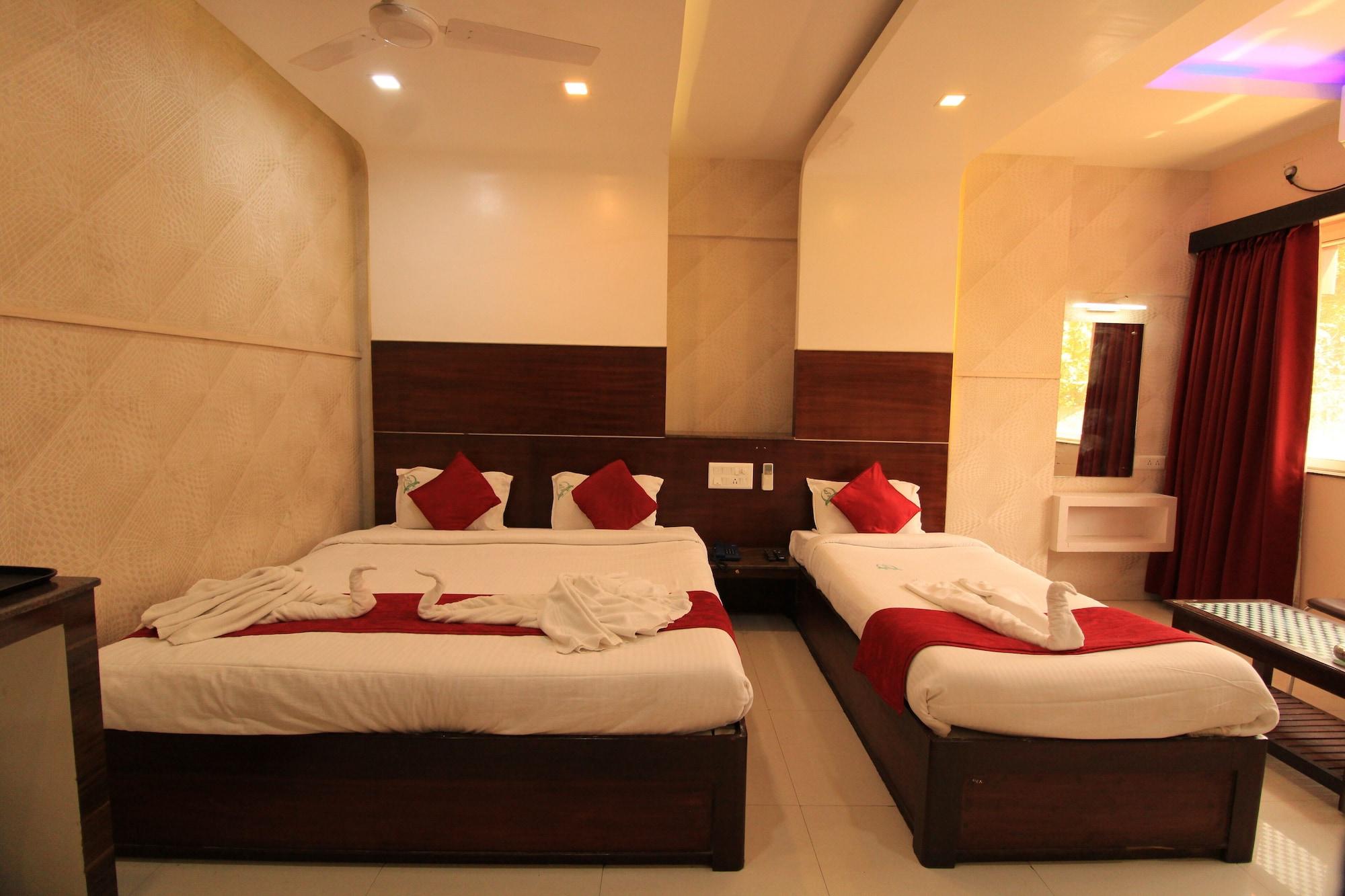 Hotel Sumith Palace Pondicherry Exterior photo
